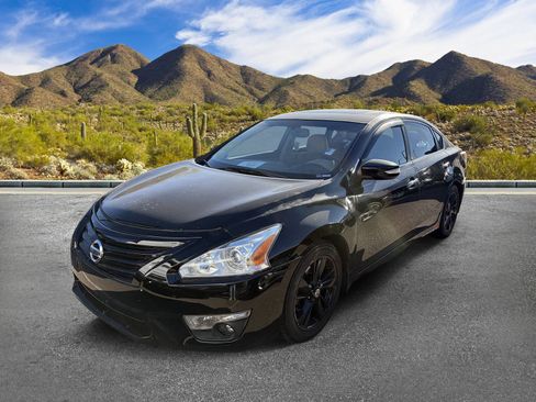 Used 2014 Nissan Altima 2.5 SL w/ Technology Package FWD image 16