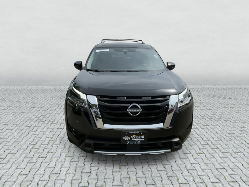 Certified 2023 Nissan Pathfinder SL AWD/4WD image 3