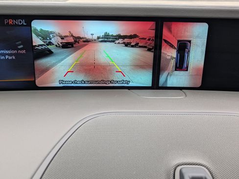 Used 2024 Lincoln Nautilus Reserve image 29