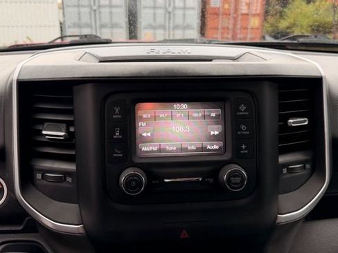 Used 2021 RAM 1500 Big Horn image 27