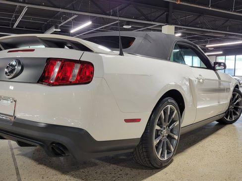 Used 2011 Ford Mustang GT Premium w/ Electronics Pkg RWD image 35