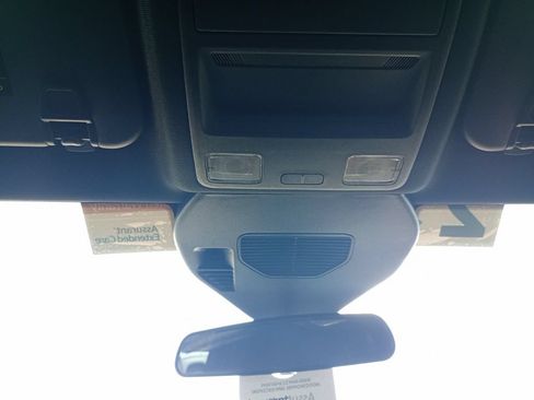 Used 2025 Ford Escape ST-Line w/ Tech Pack #1 FWD image 9