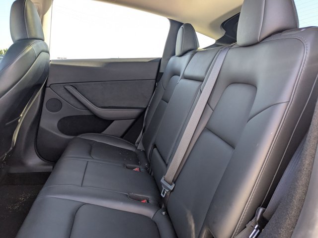 Used 2024 Tesla Model Y Long Range AWD/4WD image 14