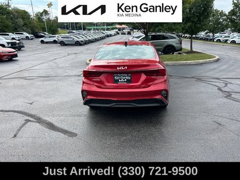 Used 2024 Kia Forte LXS FWD image 6