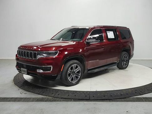 Used 2024 Jeep Wagoneer 2WD w/ Premium Group I image 3