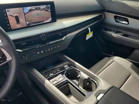 New 2026 Nissan Murano Platinum w/ Cargo Package AWD/4WD image 18