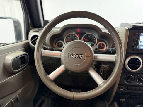 Used 2009 Jeep Wrangler Sahara AWD/4WD image 43