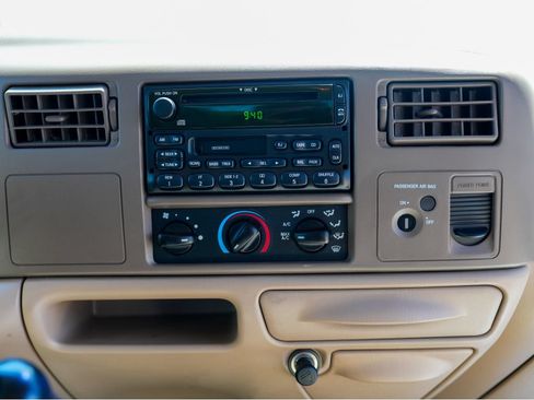 Used 1999 Ford F350 Lariat AWD/4WD image 26