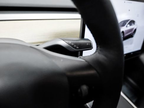Used 2023 Tesla Model Y Long Range AWD/4WD image 21