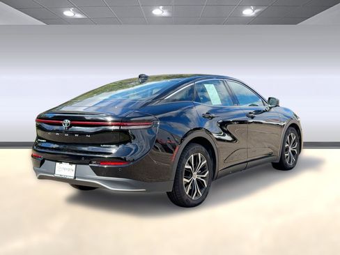 Used 2024 Toyota Crown Limited image 9