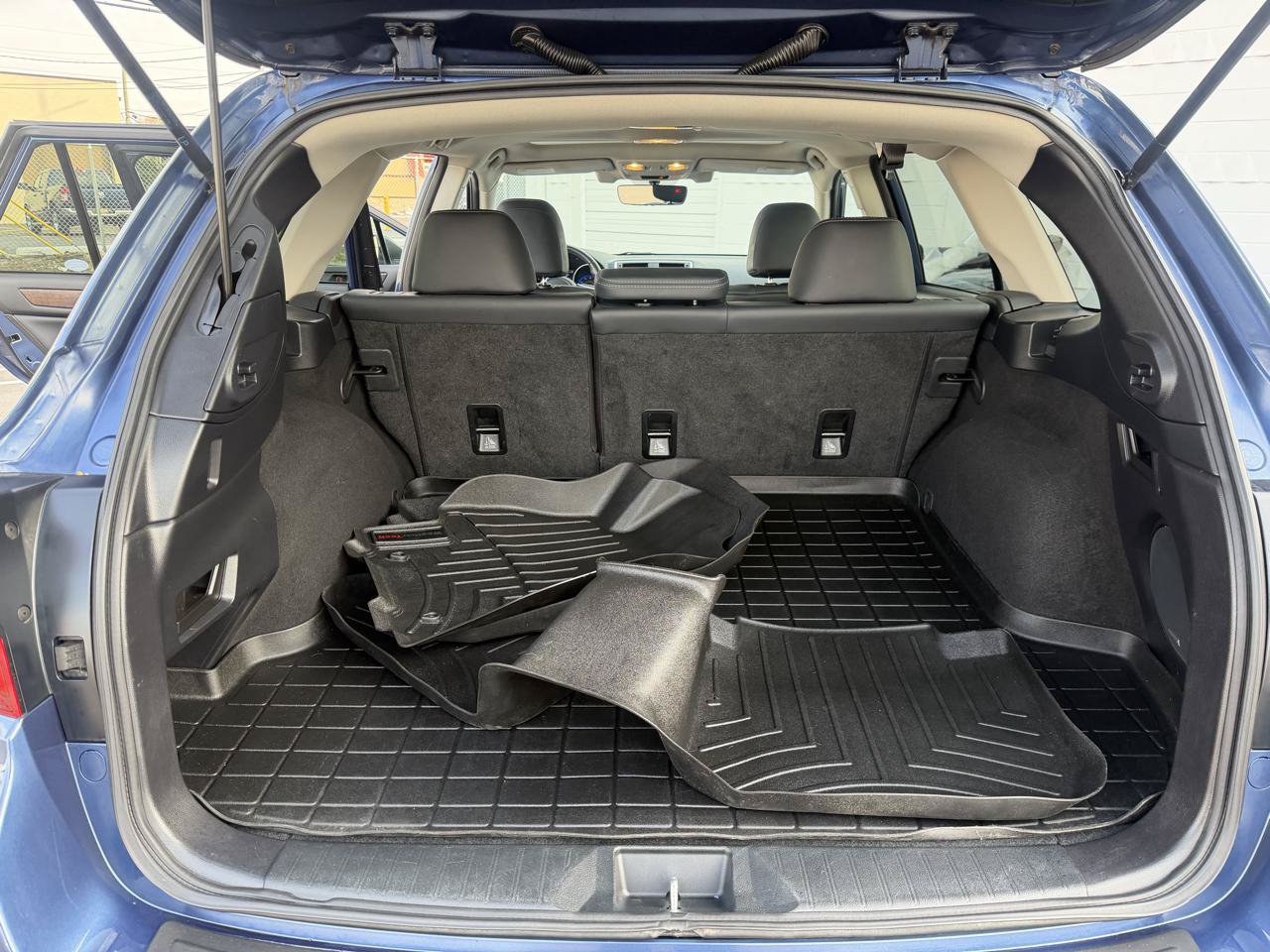 Used 2019 Subaru Outback 2.5i Limited AWD/4WD image 18