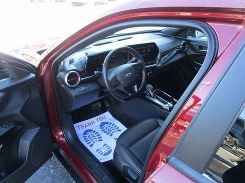 Certified 2024 Chevrolet Trax RS image 18