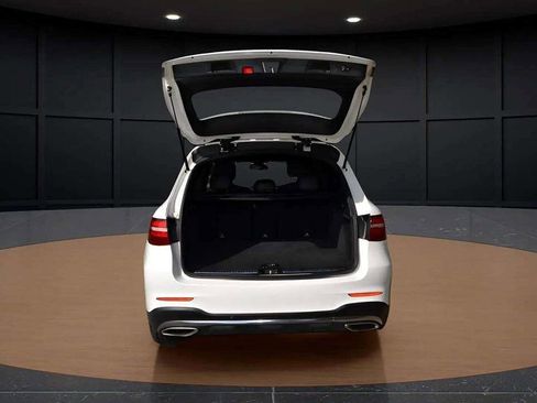 Used 2019 Mercedes-Benz GLC 300 w/ AMG Line image 18