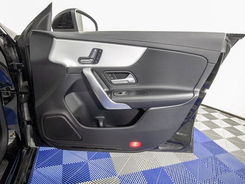 Used 2025 Mercedes-Benz CLA 250 image 14