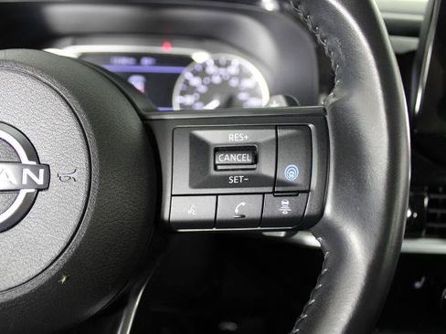 Certified 2025 Nissan Pathfinder SV AWD/4WD image 27