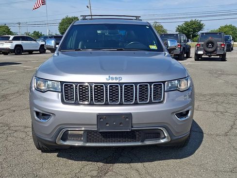 Used 2018 Jeep Grand Cherokee Limited AWD/4WD image 5