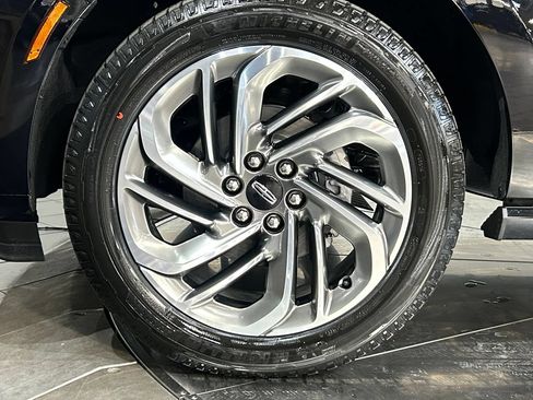 New 2026 Lincoln Navigator Reserve AWD/4WD image 25