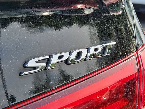Used 2022 Honda Civic Sport image 32