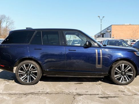 Used 2023 Land Rover Range Rover SE image 8