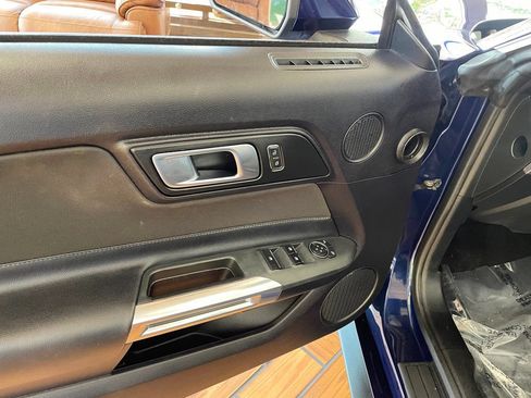 Used 2019 Ford Mustang Convertible w/ Equipment Group 101A RWD image 18