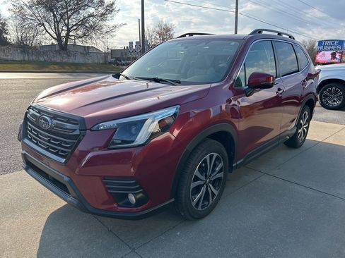 Used 2022 Subaru Forester Limited image 5
