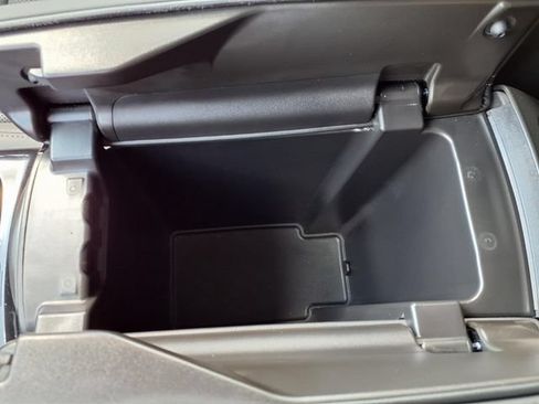 Used 2023 Buick Envision Essence FWD image 51