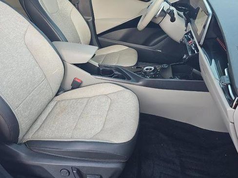 Used 2023 Kia Niro Wave FWD image 6