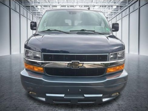 Used 2021 Chevrolet Express 2500 LS w/ Enhanced Convenience Package RWD image 2