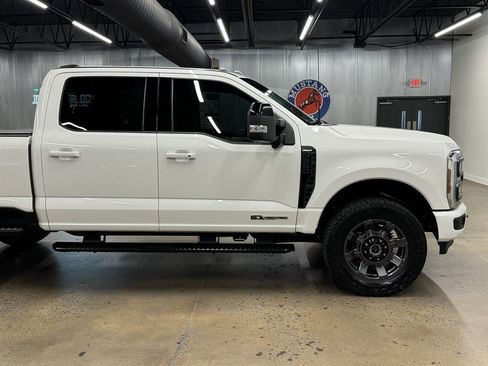 Used 2024 Ford F250 Lariat w/ Lariat Ultimate Package AWD/4WD image 19