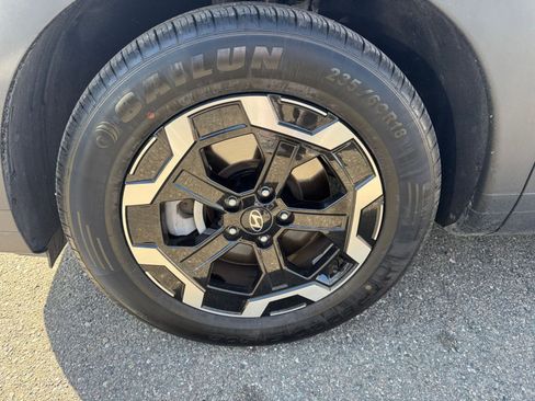 Used 2025 Hyundai Santa Fe SEL image 32