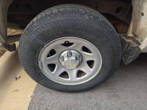 Used 2015 Chevrolet Silverado 1500 W/T w/ WT Convenience Package image 5