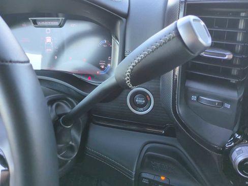 Used 2024 RAM 2500 Limited image 16