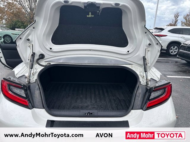Used 2023 Toyota GR86 w/ ALL Weather Mat Package (TMS) RWD image 24