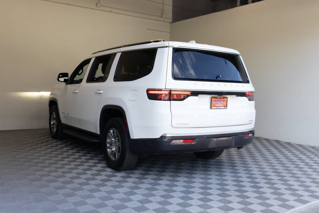 Used 2022 Jeep Wagoneer Series I AWD/4WD image 14