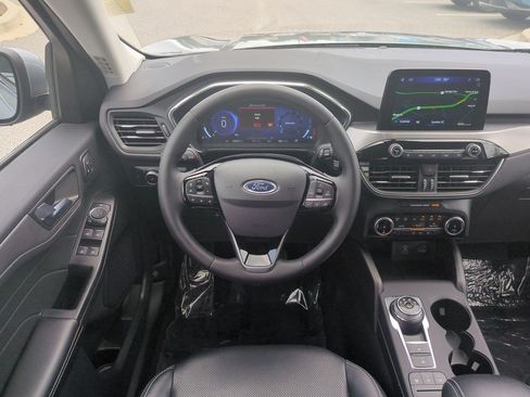 Used 2022 Ford Escape Titanium w/ Class II Trailer Tow Package AWD/4WD image 32