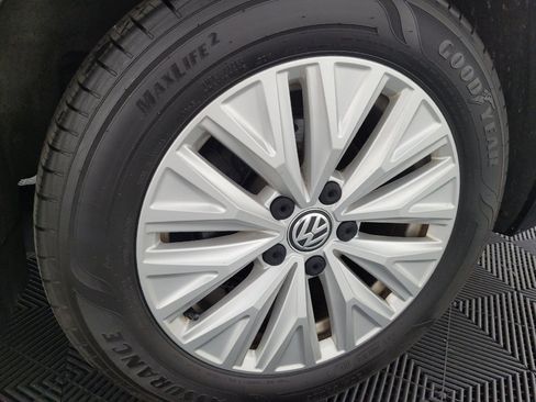 Used 2020 Volkswagen Jetta SE FWD image 31