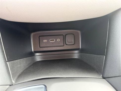 Used 2020 Chevrolet Equinox LS w/ LS Convenience Package FWD image 35