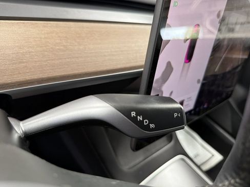 Used 2022 Tesla Model 3 RWD image 15