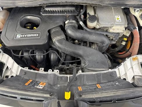 Used 2015 Ford C-MAX SE w/ Winter Package FWD image 19