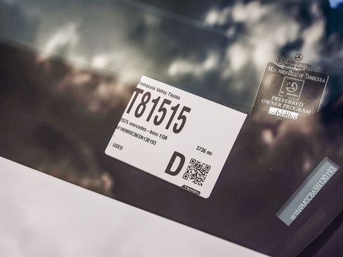 Used 2025 Mercedes-Benz EQB 250+ image 32