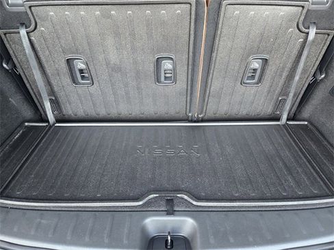 Used 2023 Nissan Pathfinder Platinum w/ Cargo Package image 32