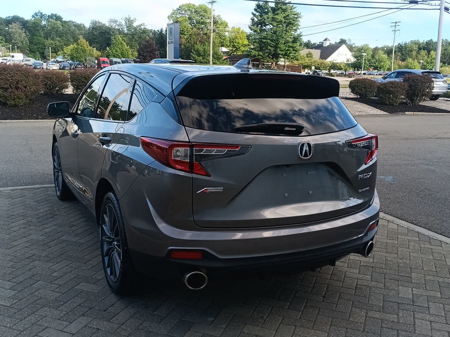 Used 2024 Acura RDX w/ Advance Package AWD/4WD image 3