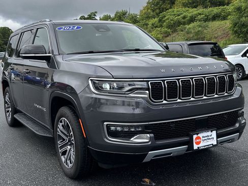 Used 2024 Jeep Wagoneer Series II w/ Flexible Seating Group image 7