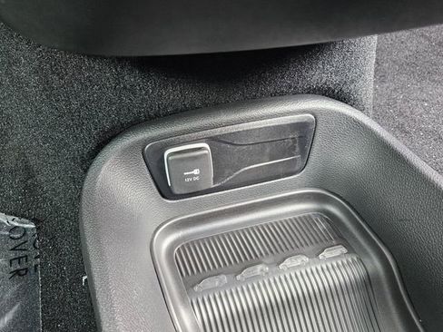 New 2025 Chrysler Pacifica Select image 31