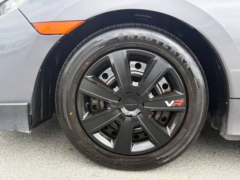 Used 2018 Honda Civic LX image 10