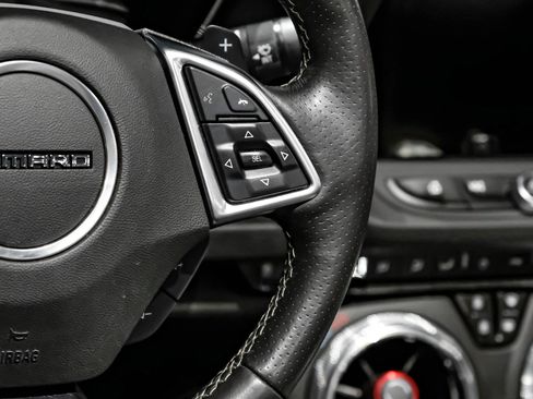 Used 2018 Chevrolet Camaro LT RWD image 18