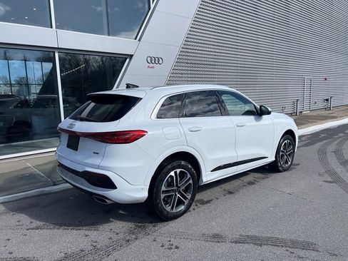 Used 2025 Audi Q5 Premium w/ Convenience Package image 25