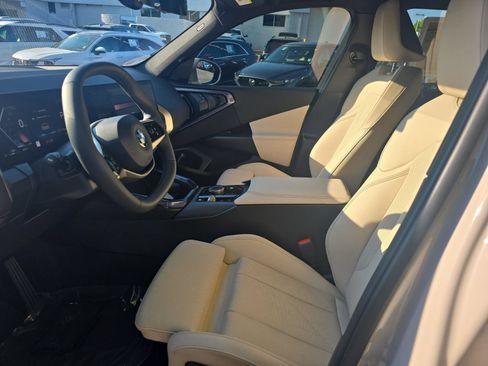 Used 2025 BMW X3 xDrive30i w/ Premium Package AWD/4WD image 14