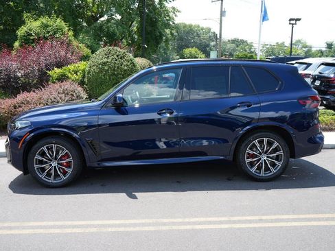 New 2026 BMW X5 xDrive40i w/ M Sport Package AWD/4WD image 17