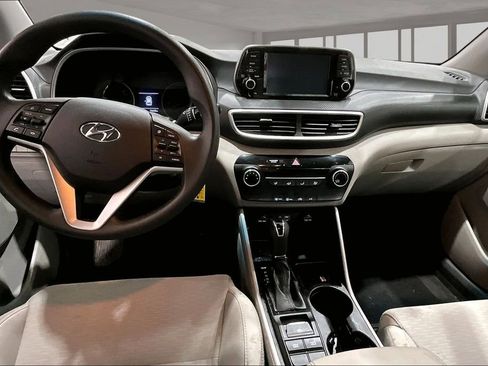 Used 2021 Hyundai Tucson SE image 16
